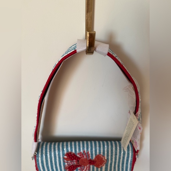 Viral Beaded Lobster Striped Shoulder Bag - Picture 4 of 5